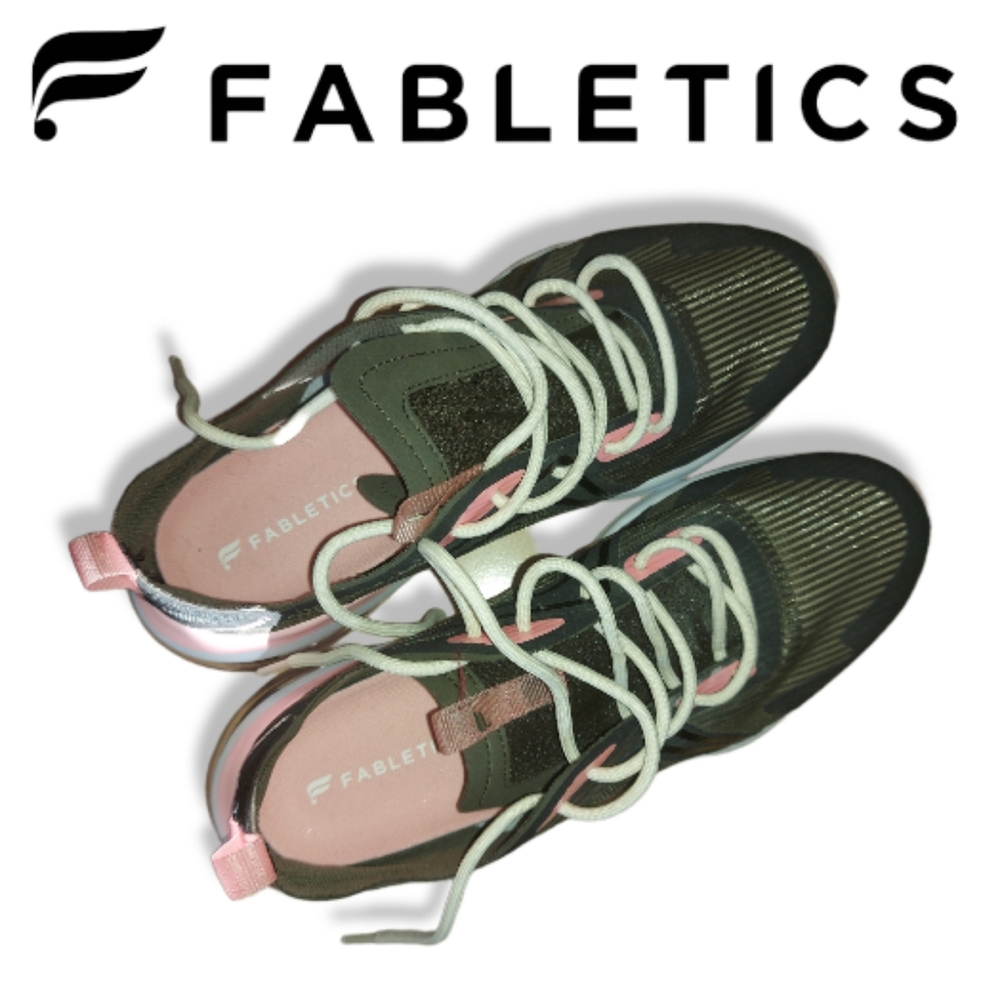 NEW Fabletics Manhattan Air Performance Sneakers